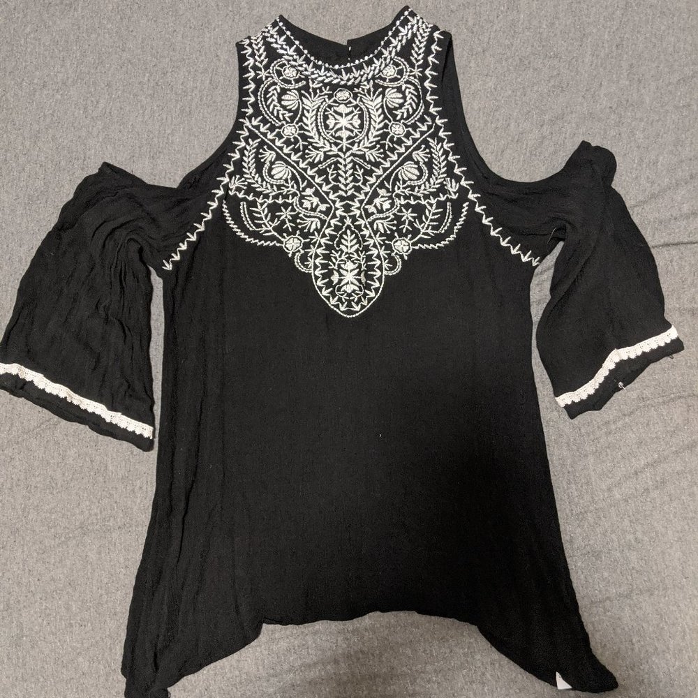 Xhilaration Open Shoulder Top
